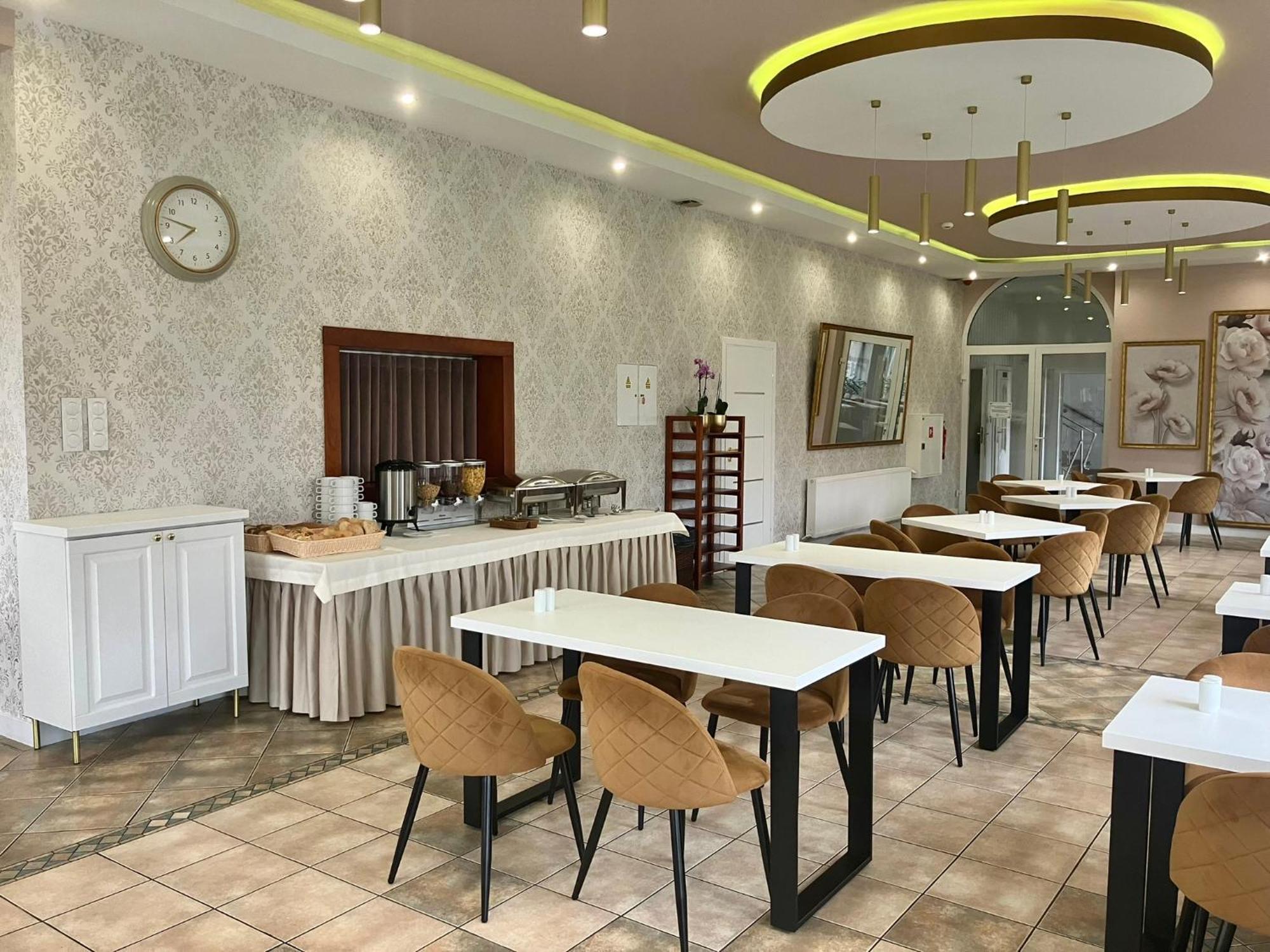 Bed and Breakfast Osrodek Wczasowy Magnat Леба Екстер'єр фото